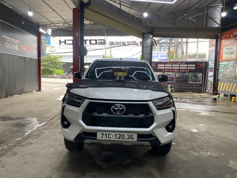 Độ đèn nâng cấp ánh sáng Độ đèn nâng cấp ánh sáng cho xe Toyota Hilux 2024 biển số 71C 120.36